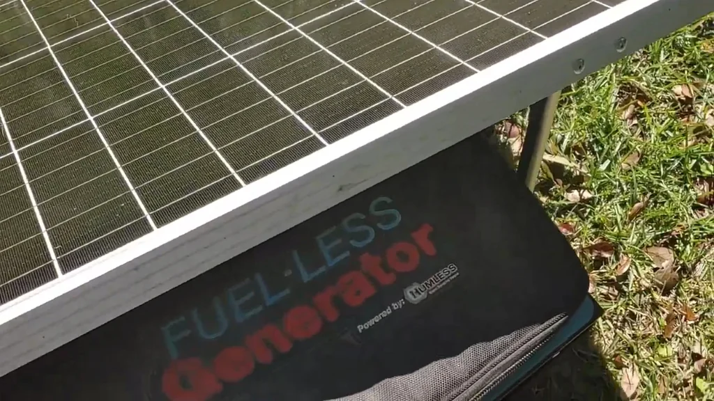 Disconnecting the Anderson connector from the solar generator