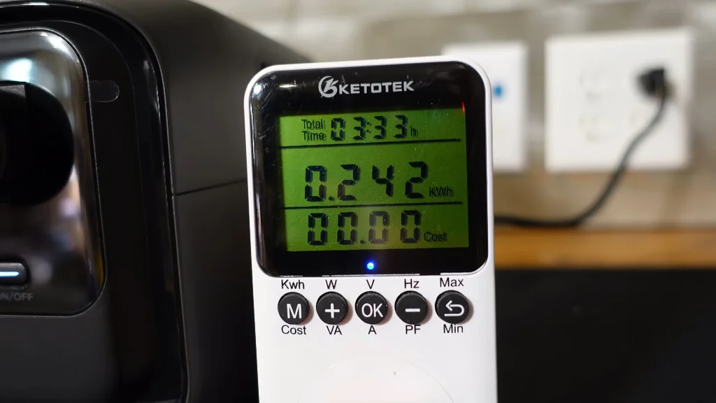 Power meter connected to AC output