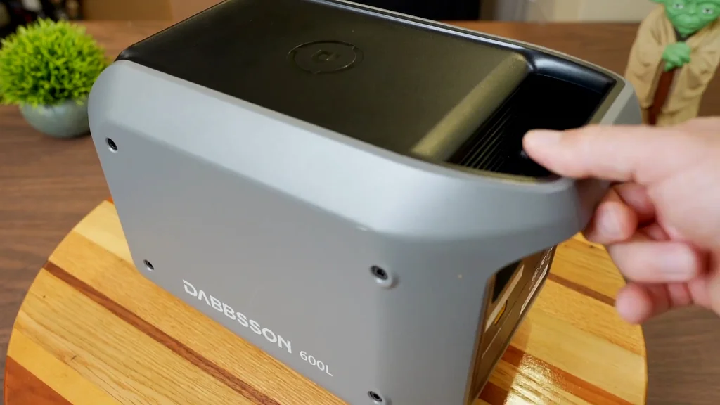 Dabbsson 600L portable power station unit
