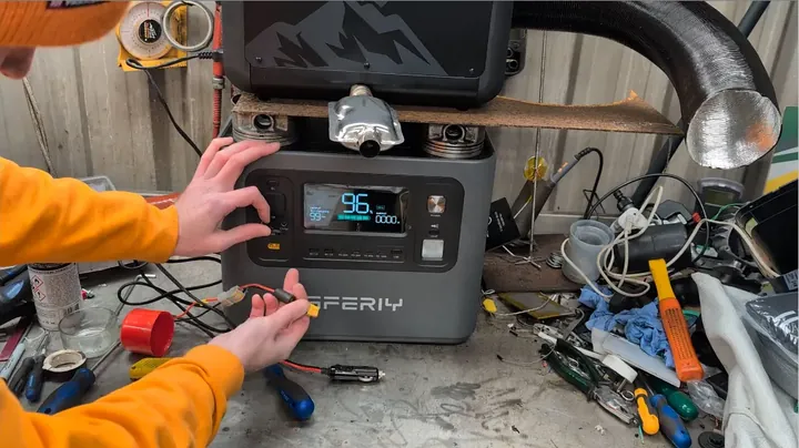Diesel heater wiring lead plugged into power station DC output panel during ignition test