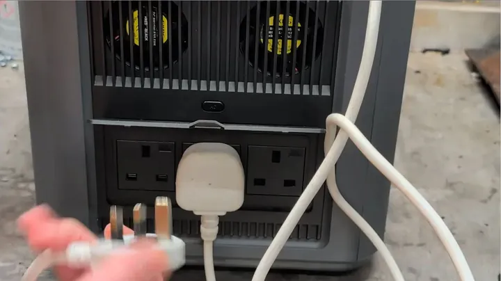 Molded UK power plug unable to seat fully into recessed panel outlet due to housing interference