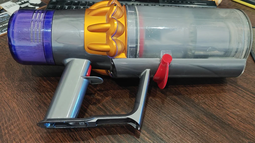 Dyson V15 vacuum cleaner unit