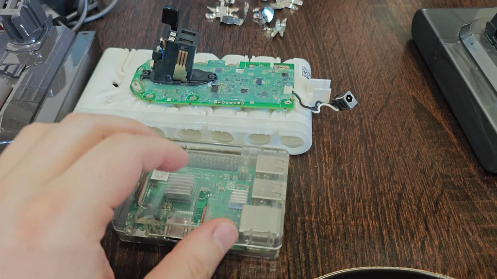 Raspberry Pi and Dyson battery components