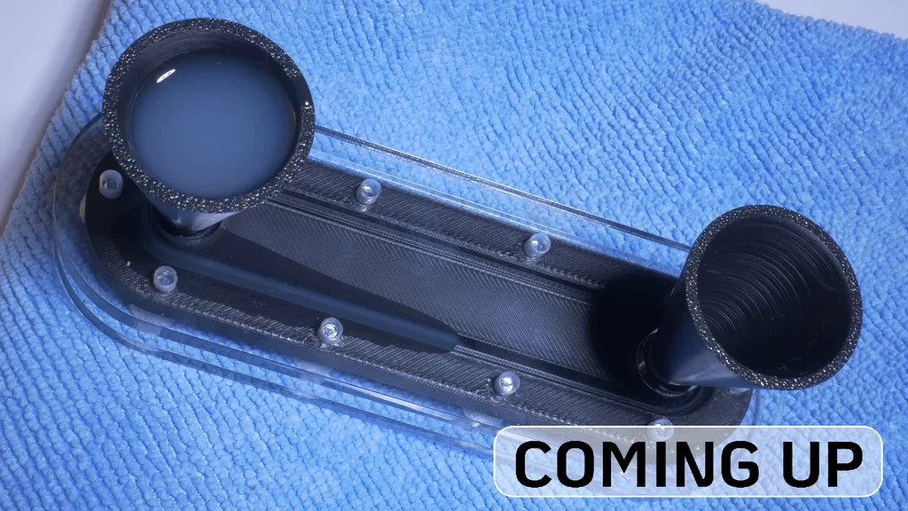 Assembled liquid cooling manifold with fluid