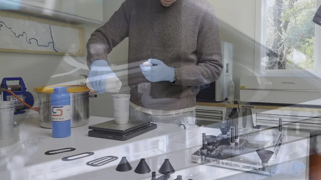 Measuring powder for resin casting