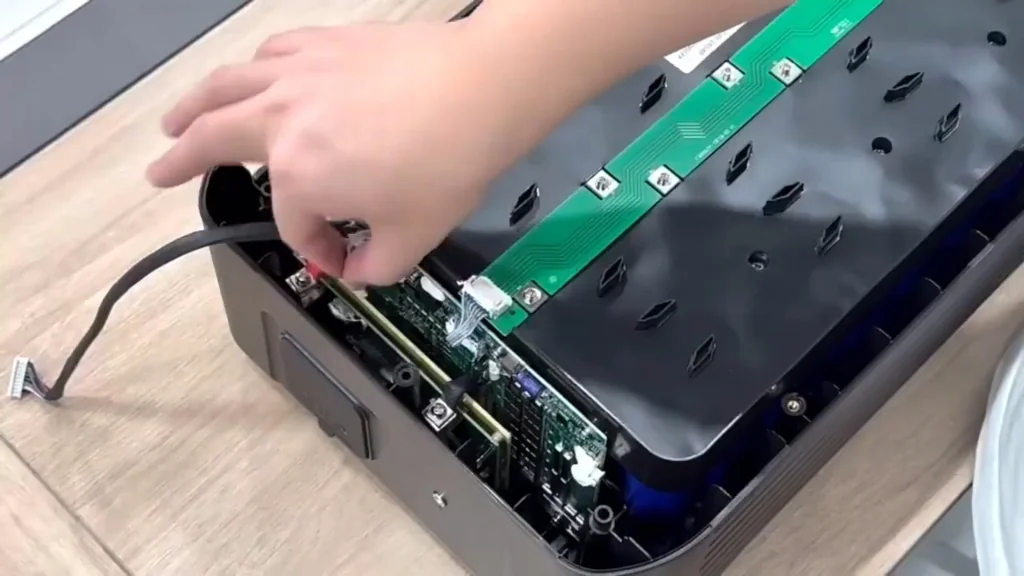 Connecting ribbon cable to the PCB