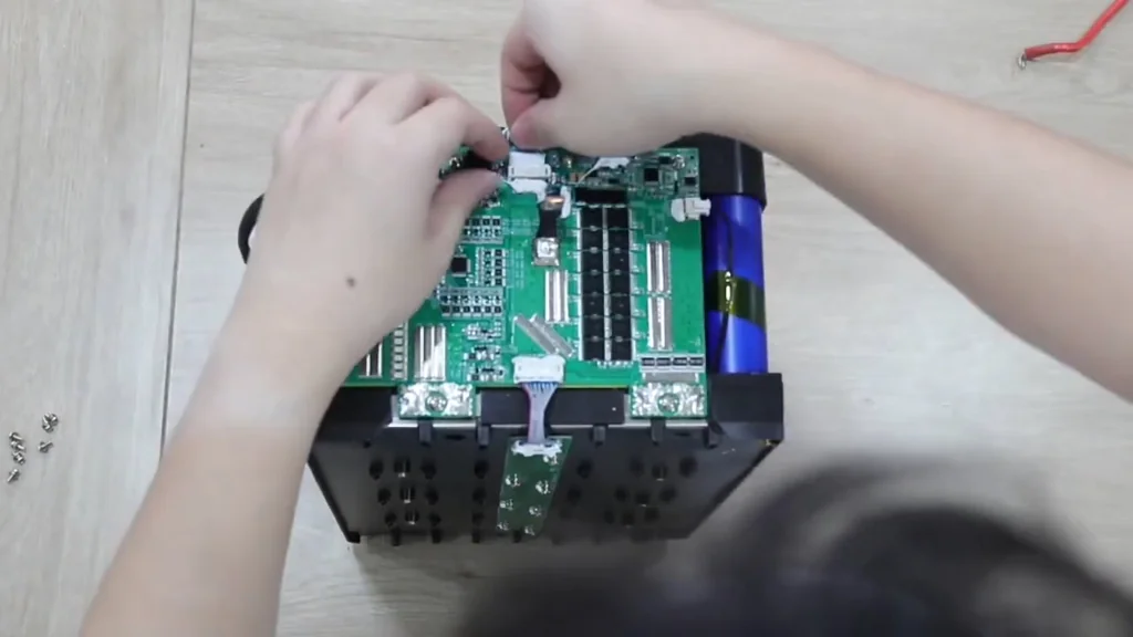 Connecting white headers on the circuit board