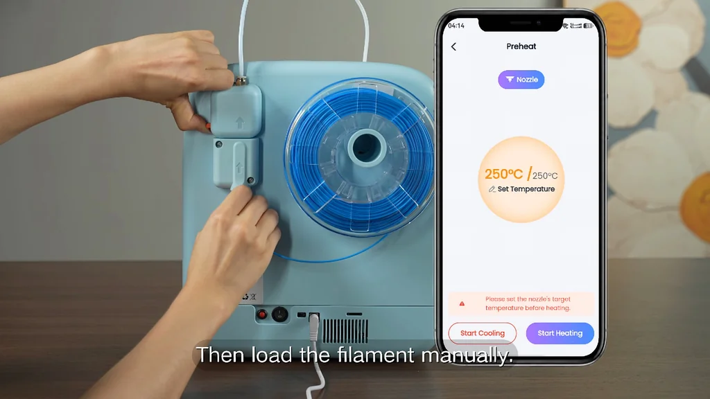 Loading blue filament into ugee 3D printer