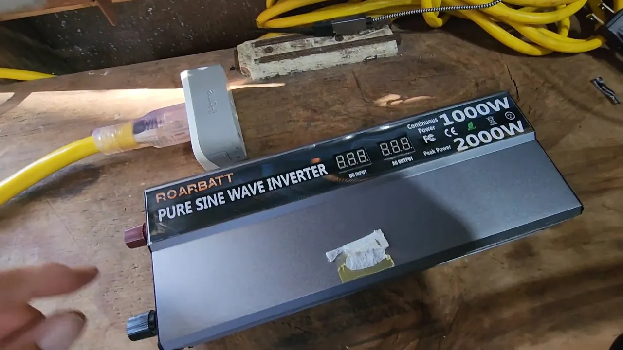 Inverter status light glowing green