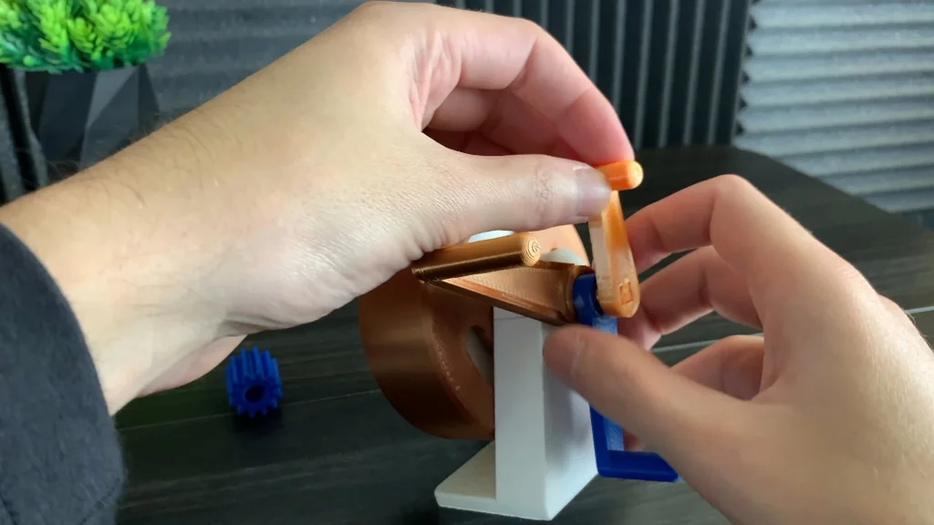 Adjusting planetary gear set handle