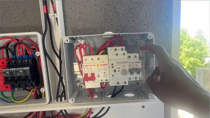 Bonding system neutral bar to grounding point and wiring inverter AC output